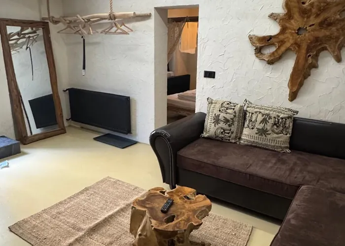 Keep Your Budget, Boho Old Town * Bratislava